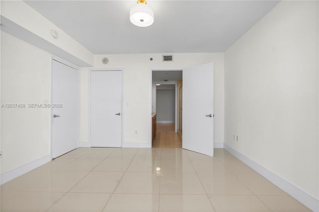 50 Biscayne Boulevard 2604, Miami, FL 33132