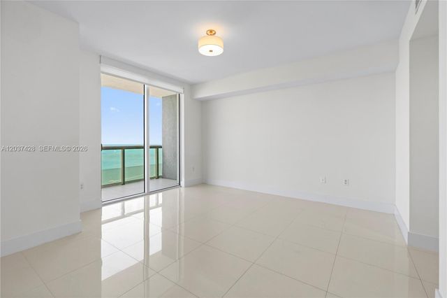 50 Biscayne Boulevard 2604, Miami, FL 33132