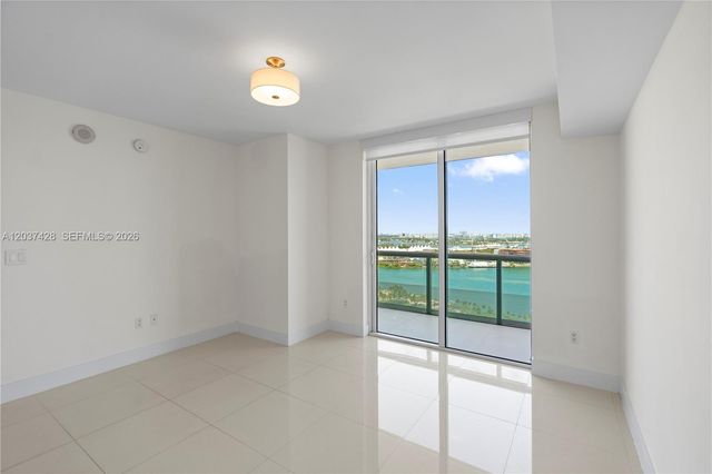 50 Biscayne Boulevard 2604, Miami, FL 33132
