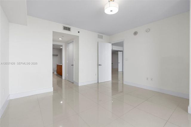 50 Biscayne Boulevard 2604, Miami, FL 33132