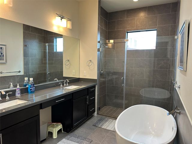 2616 Riverside Drive B, Houston, TX 77004