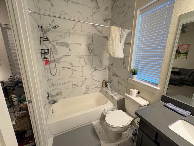 2616 Riverside Drive B, Houston, TX 77004