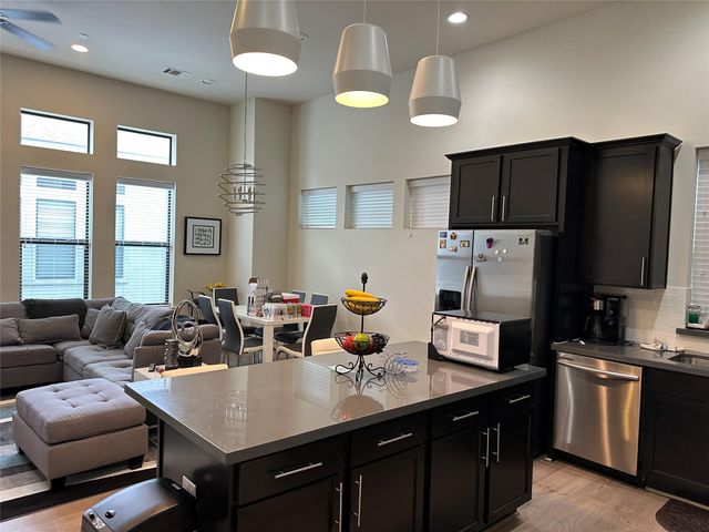 2616 Riverside Drive B, Houston, TX 77004