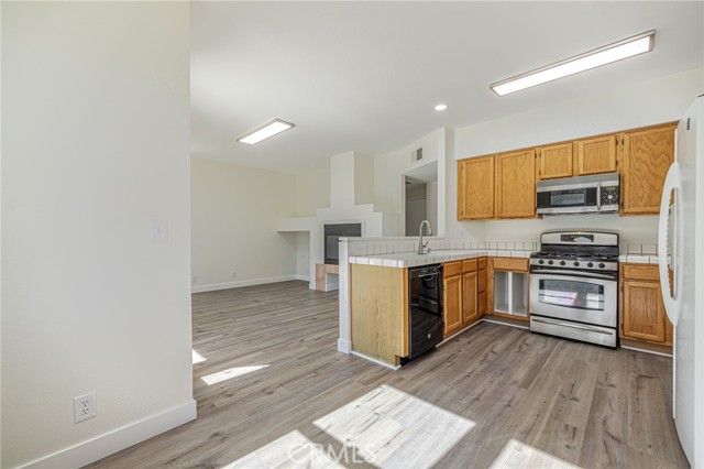 2844 Brookhurst Court, Palmdale, CA 93551