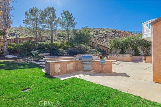 2844 Brookhurst Court, Palmdale, CA 93551