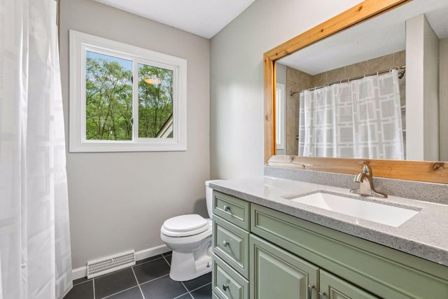 10664 Kyle Avenue N, Brooklyn Park, MN 55443