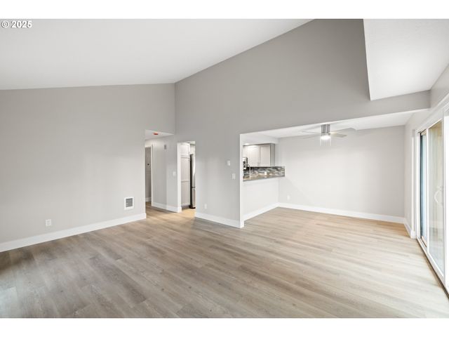 56 GALEN St, Lake Oswego, OR 97035