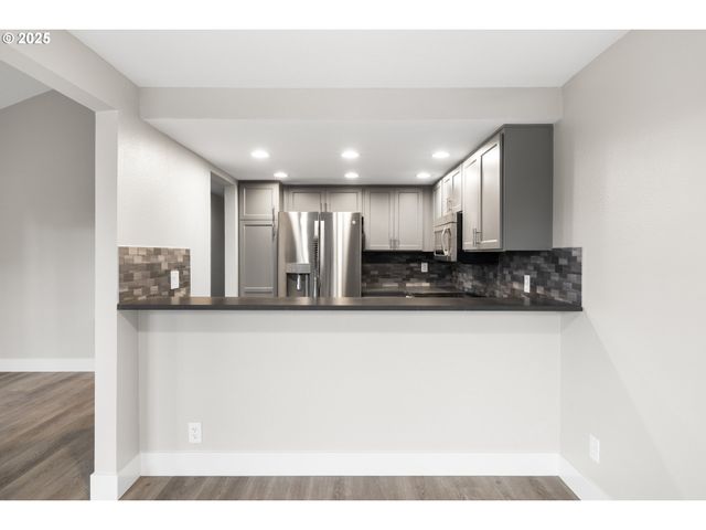 56 GALEN St, Lake Oswego, OR 97035