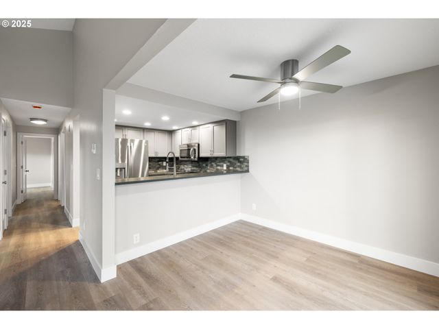 56 GALEN St, Lake Oswego, OR 97035