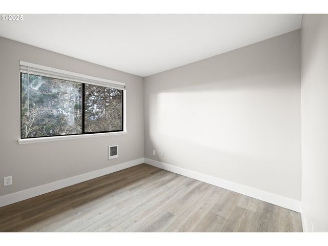 56 GALEN St, Lake Oswego, OR 97035