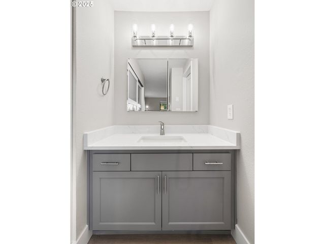 56 GALEN St, Lake Oswego, OR 97035