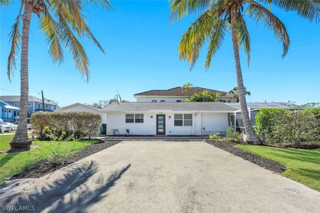 730 Glendale AVE, Naples, FL 34110