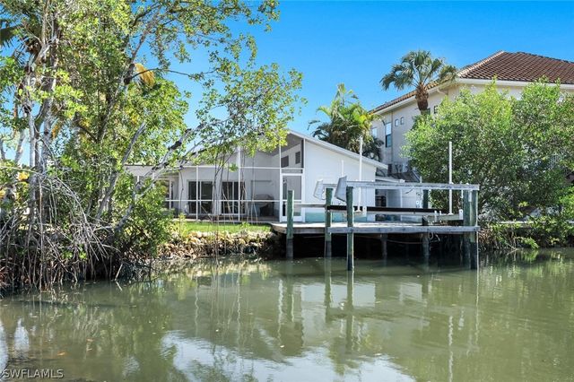 730 Glendale AVE, Naples, FL 34110