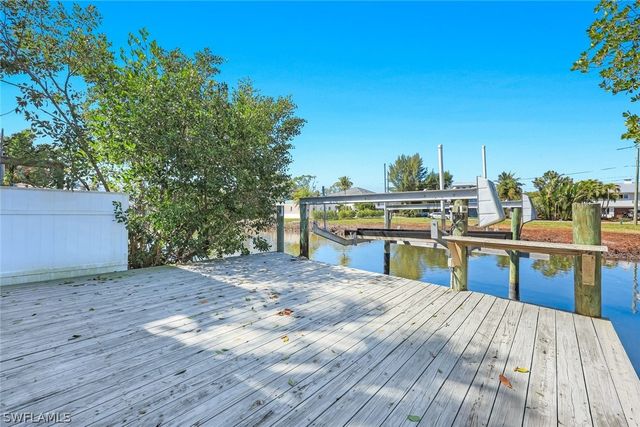 730 Glendale AVE, Naples, FL 34110