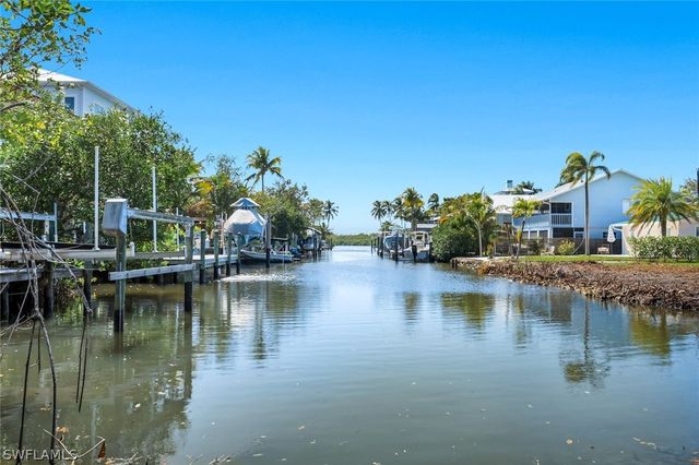 730 Glendale AVE, Naples, FL 34110