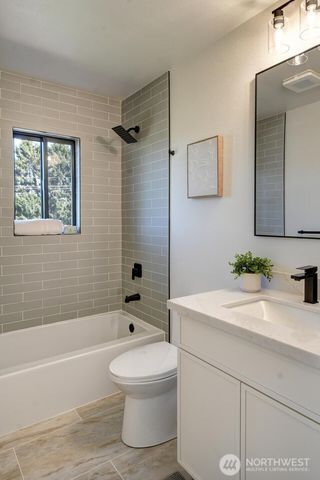 9412 34th Avenue SW, Seattle, WA 98126
