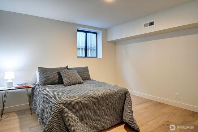 9412 34th Avenue SW, Seattle, WA 98126