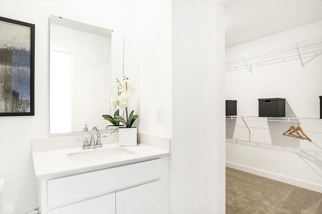 2852 Woods Edge Drive, Greenwood, IN 46143