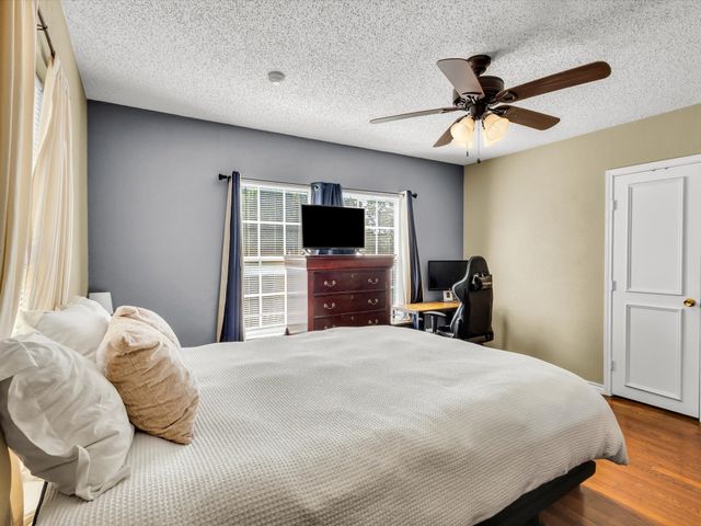 2745 Honeysuckle Avenue, Fort Worth, TX 76111