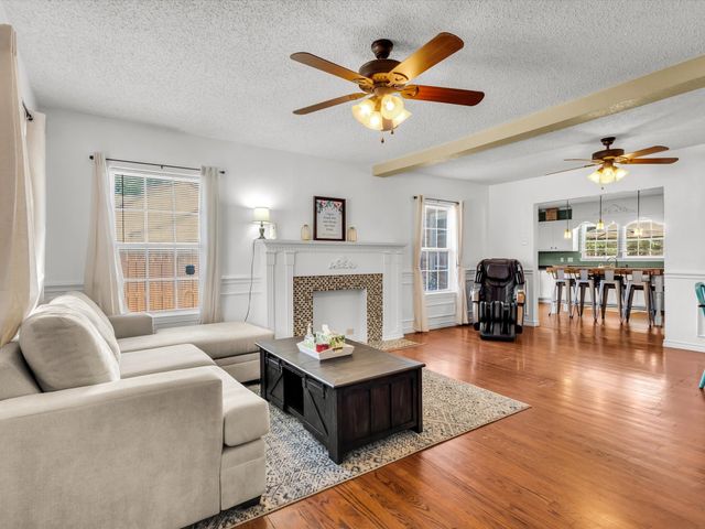 2745 Honeysuckle Avenue, Fort Worth, TX 76111