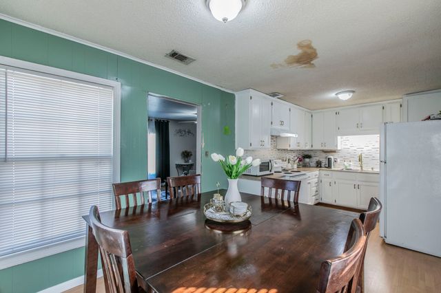 108 N Lakeview Drive, Lacy Lakeview, TX 76705