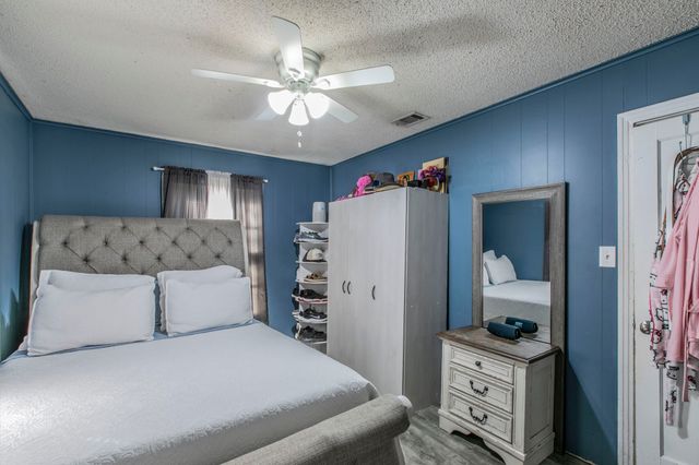 108 N Lakeview Drive, Lacy Lakeview, TX 76705