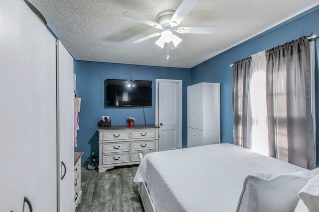 108 N Lakeview Drive, Lacy Lakeview, TX 76705