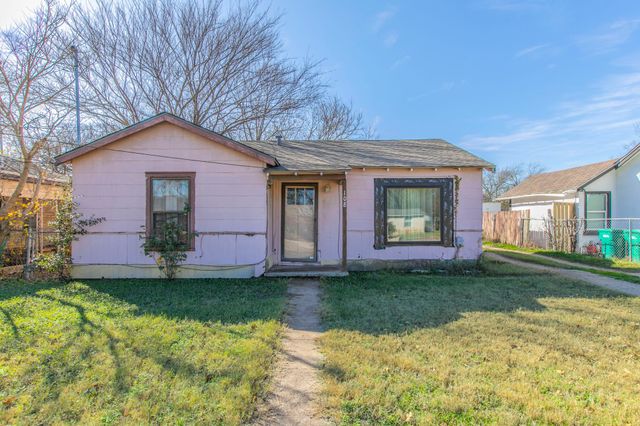 108 N Lakeview Drive, Lacy Lakeview, TX 76705