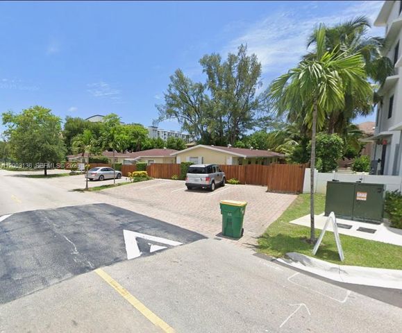 2016 Miami Rd B, Fort Lauderdale, FL 33316