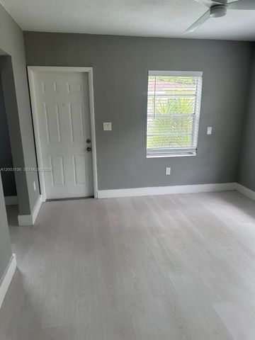 2016 Miami Rd B, Fort Lauderdale, FL 33316