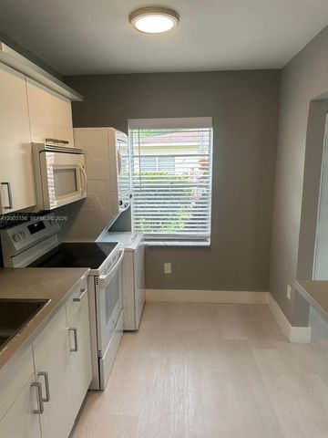 2016 Miami Rd B, Fort Lauderdale, FL 33316