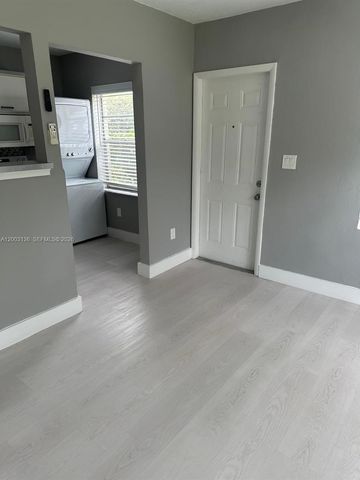 2016 Miami Rd B, Fort Lauderdale, FL 33316