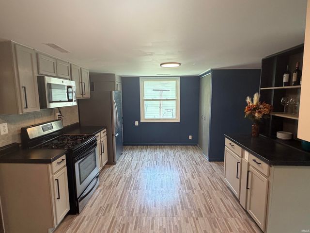 809 Greenwich Road, Lafayette, IN 47905