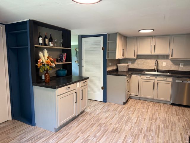 809 Greenwich Road, Lafayette, IN 47905