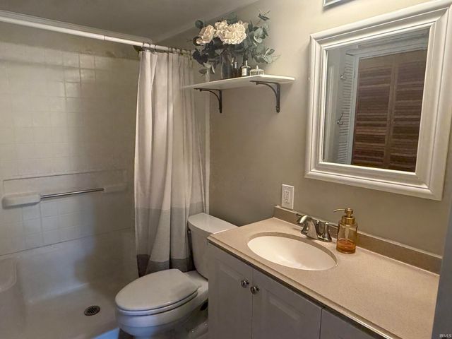 809 Greenwich Road, Lafayette, IN 47905