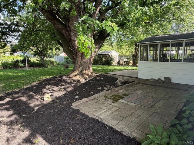 809 Greenwich Road, Lafayette, IN 47905