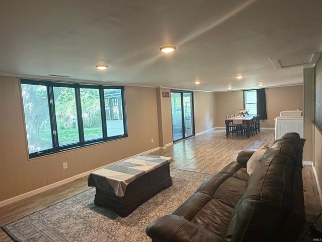 809 Greenwich Road, Lafayette, IN 47905