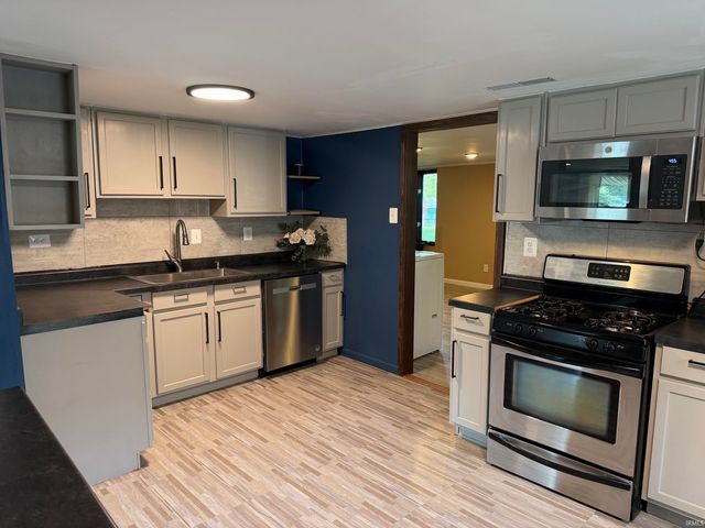 809 Greenwich Road, Lafayette, IN 47905