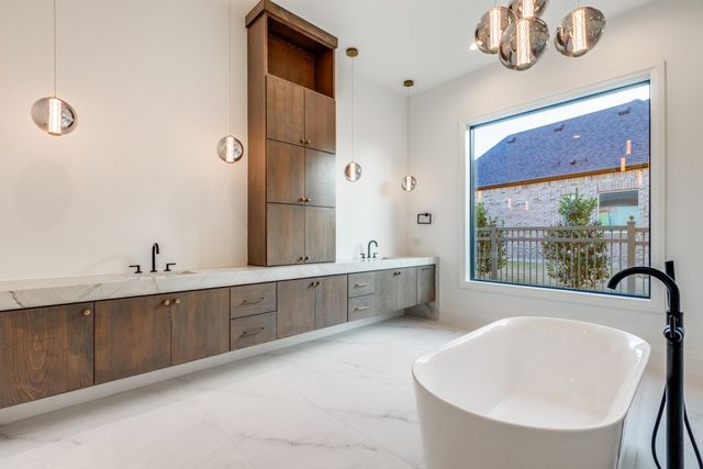 2223 Courtland Drive, Frisco, TX 75034