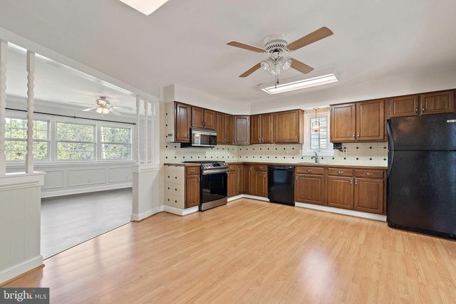 6503 CARRIAGE DR, Alexandria, VA 22310