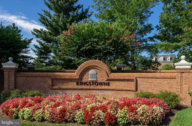 6503 CARRIAGE DR, Alexandria, VA 22310