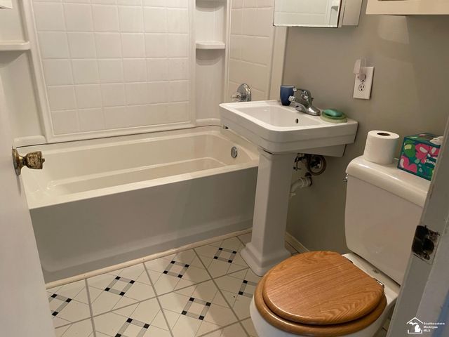 1843 W Samaria Road, Temperance, MI 48182