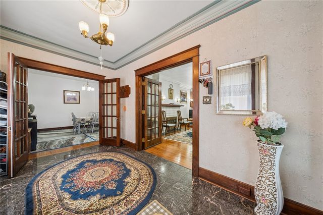 701 Cowan Ave, Jeannette, PA 15644