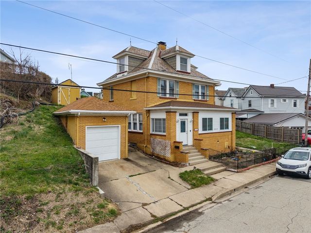 701 Cowan Ave, Jeannette, PA 15644