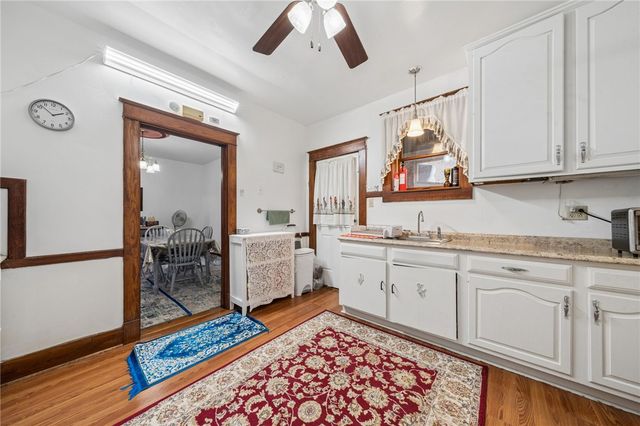 701 Cowan Ave, Jeannette, PA 15644