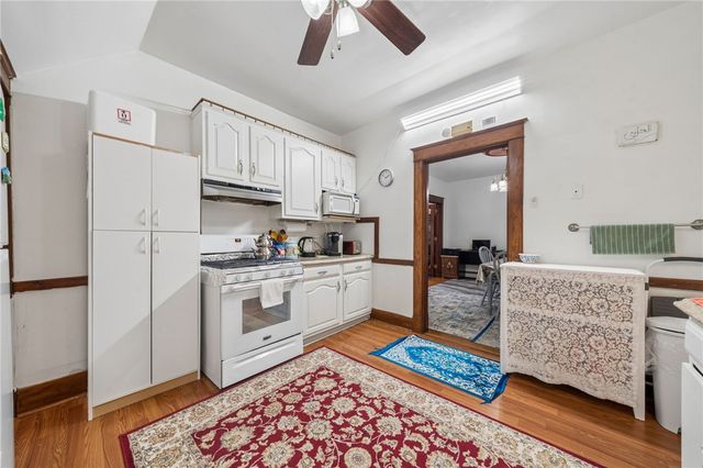 701 Cowan Ave, Jeannette, PA 15644