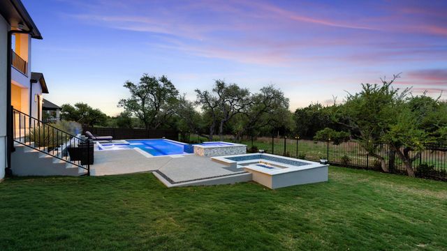 546 Bridge Water LOOP, Dripping Springs, TX 78620