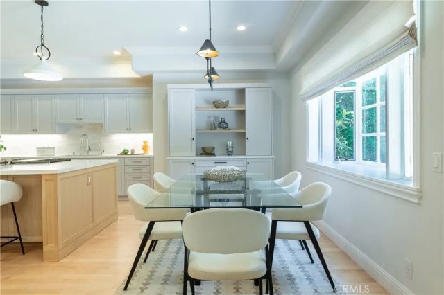 4438 Haskell Avenue, Encino, CA 91436