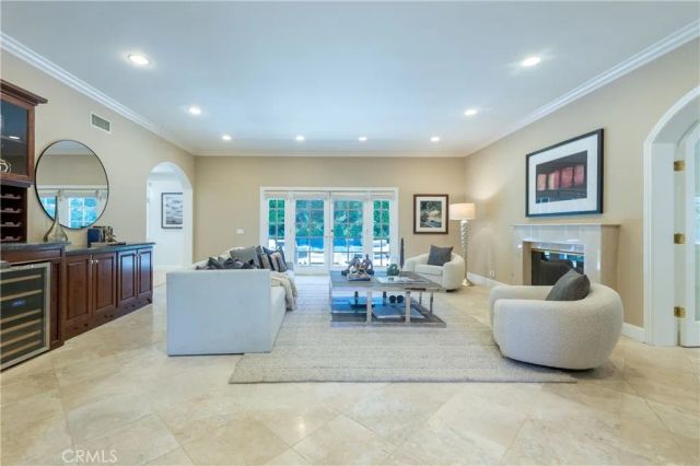4438 Haskell Avenue, Encino, CA 91436