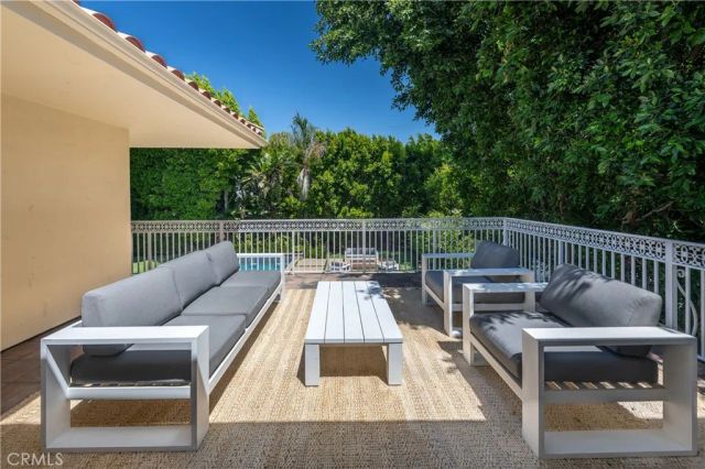 4438 Haskell Avenue, Encino, CA 91436
